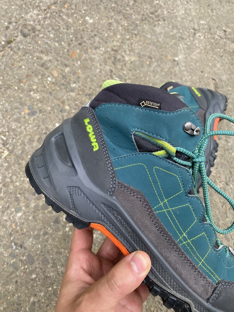 Ботинки Lowa gore tex