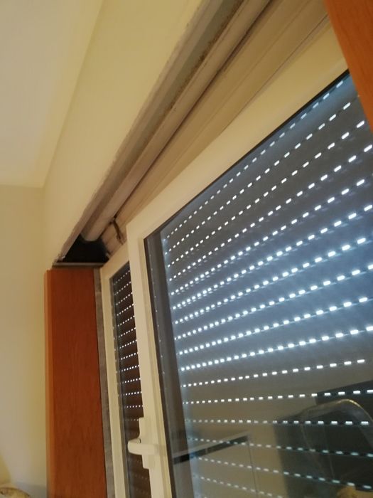 Estores, Reparação e Montagem ,elétricos e manuais ,  varões etc
