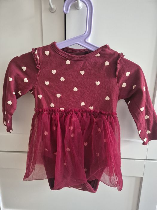 Body z sukienką serduszka Sinsay 80