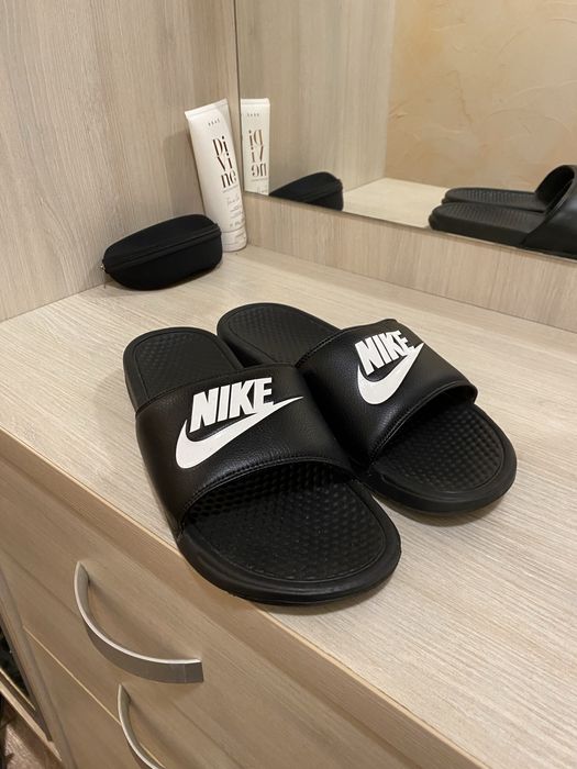 Тапки Шльопанці Nike Wmns Benassi