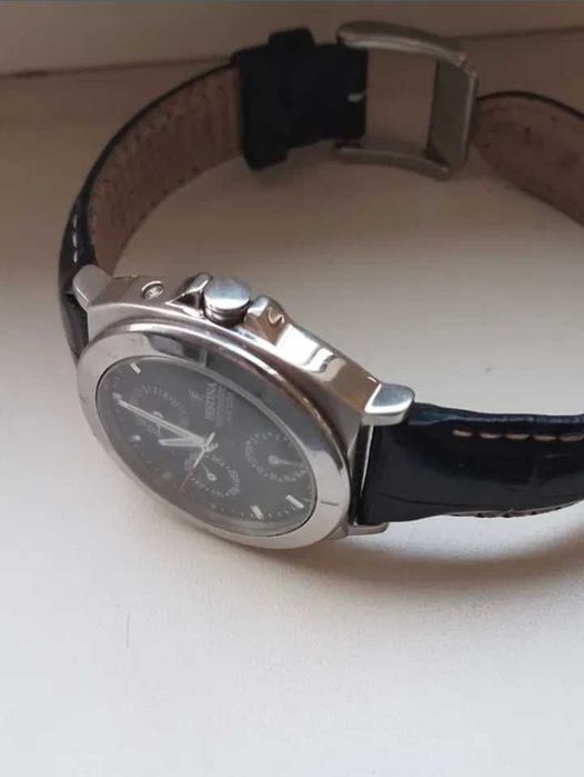 Продам часы "Festina" хронограф, унисекс.