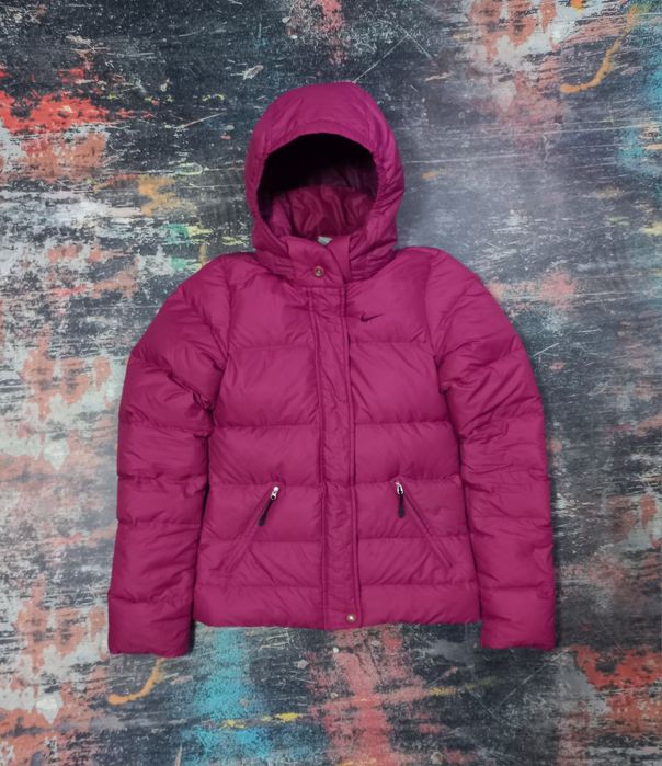 Жіночий вінтажний пуховик Nike