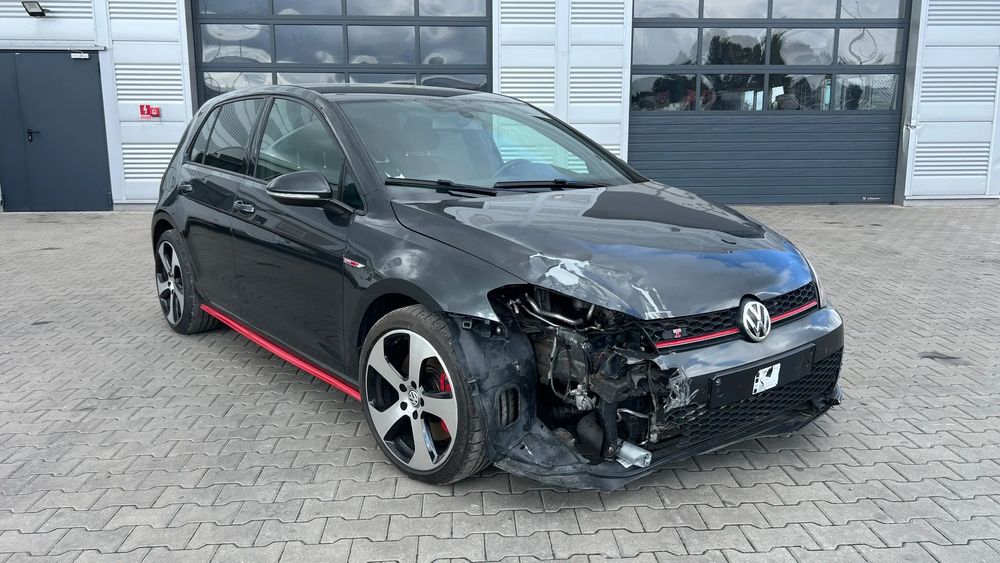 Volkswagen Golf GTI Perfromance