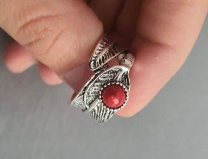 Pierścionek z Kamienirm Liść Srebrny Czerwony W Stylu Vintage Boho