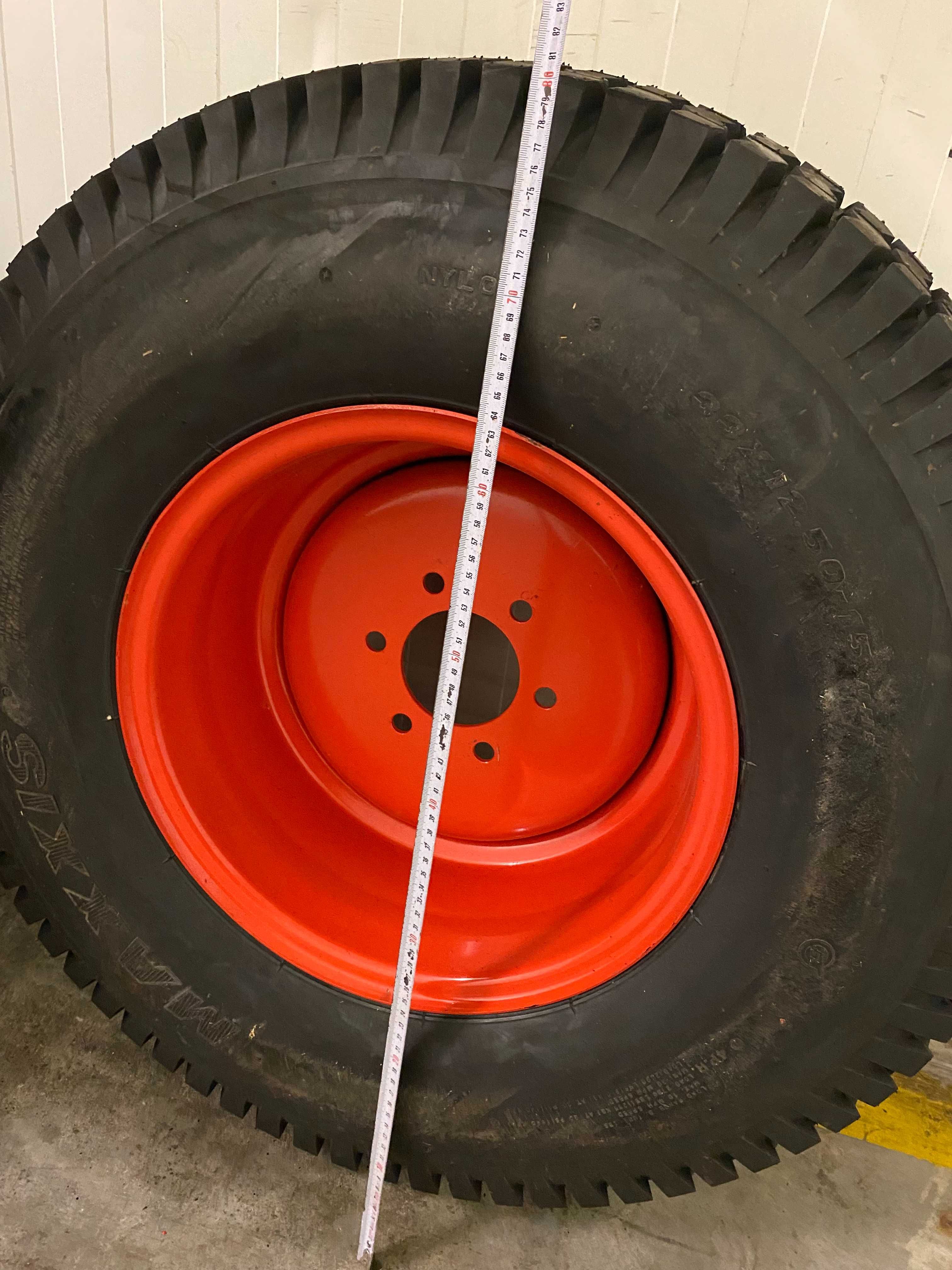 Felgi z oponami trawiastymi (G17) 2x33/12.50/15 i 2x23/8.50/12 Kioti