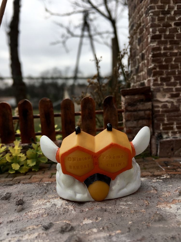 Kolekcjonerska figurka/figurki POKEMON-„COMBEE” BANDAI