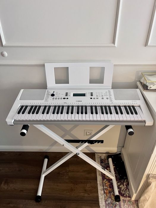 Keyboard Yamaha EZ 300