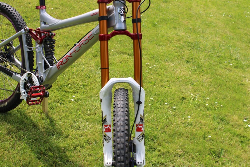 Iron horse Sunday [downhill enduro dirt freeride]
