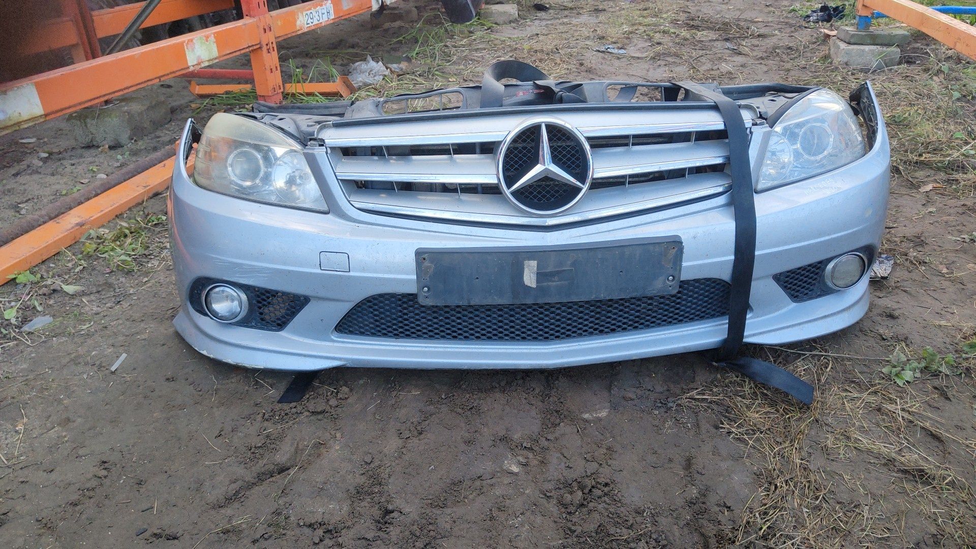 Zderzak maska lampa błotnik pas przedni Mercedes w204