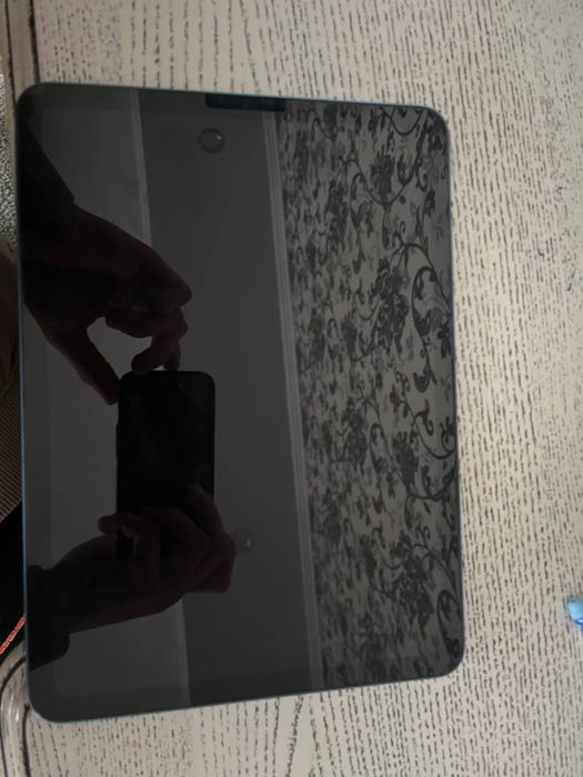 Продам iPad Air (5‑го поколения)  64гб