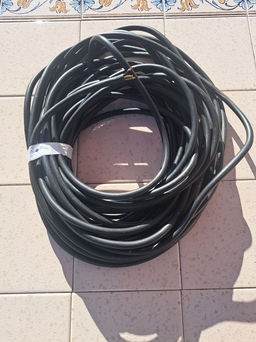 Cabo electrico trifasico H05VV-F (FVV) 4G2,5 MM²