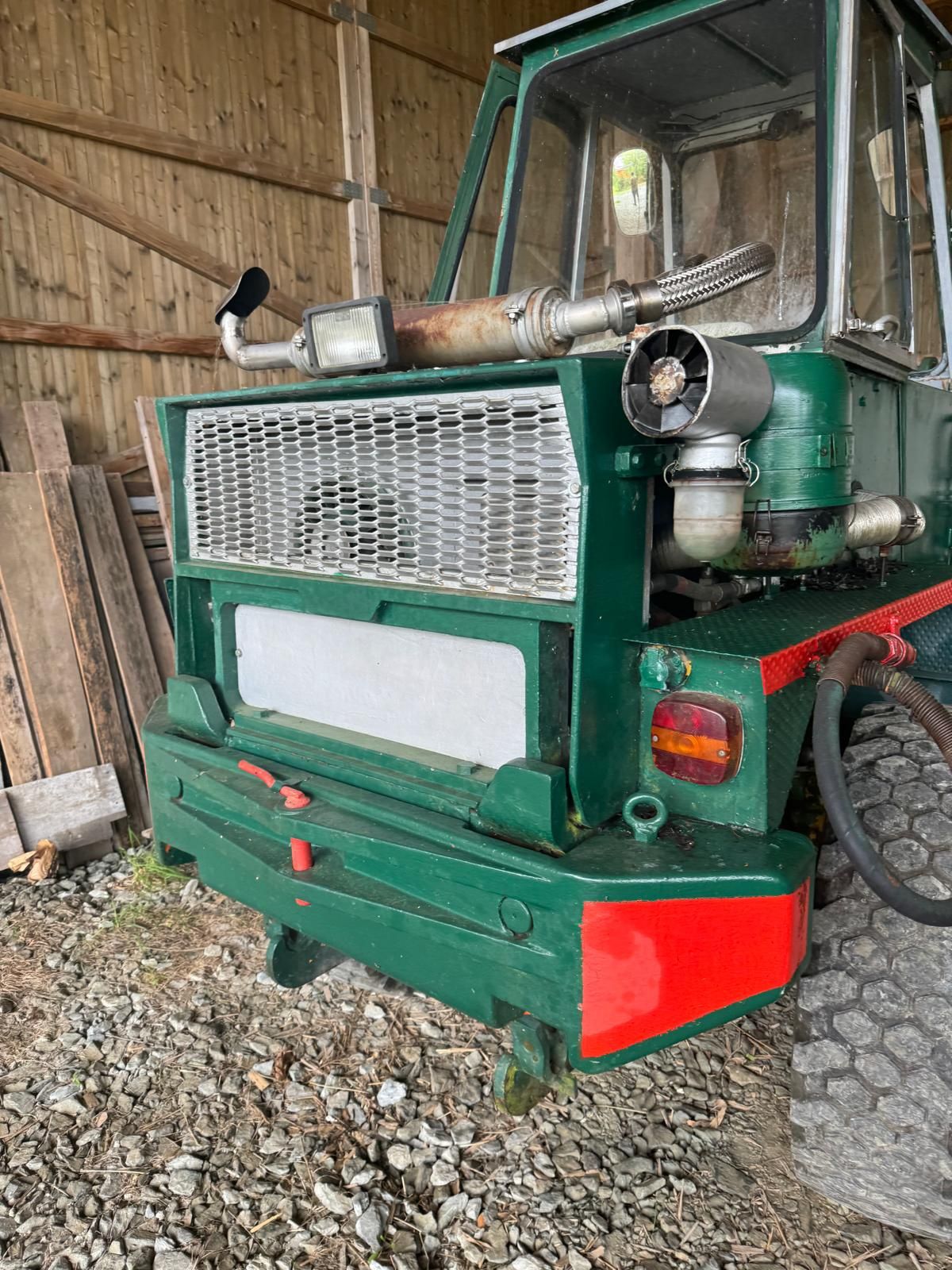 Koparka atlas lub merlo