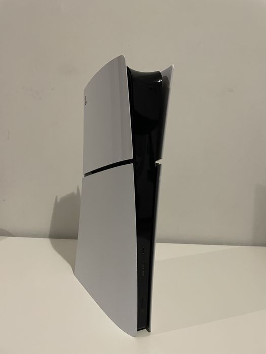 PS5 Slim digital 1TB