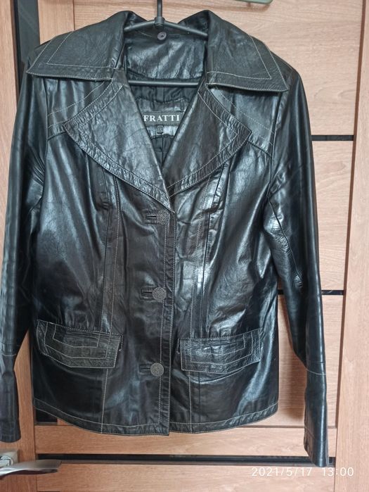 Женский кожаный пиджак, куртка