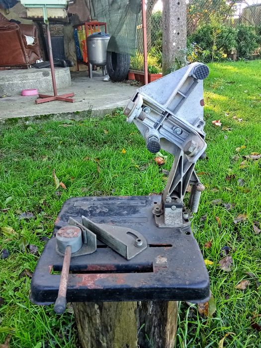 Suporte rebarbadeira