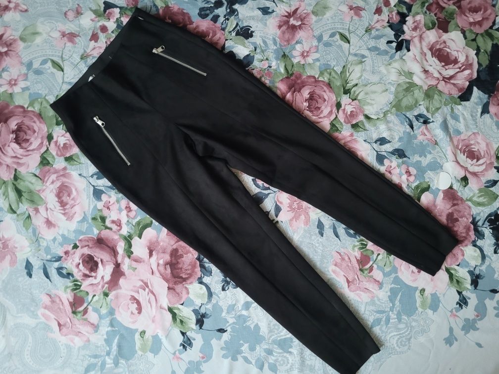 Zamszowe spodnie, tregginsy z zamkami Vero Moda, rozm.XS