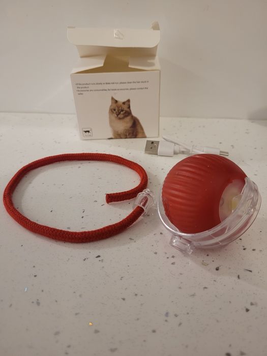 Inyeraktywna piłka dla kota