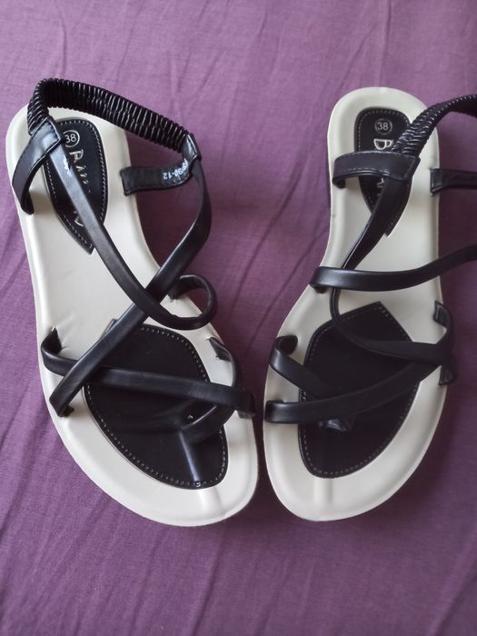 Biało - czarne sandały damskie