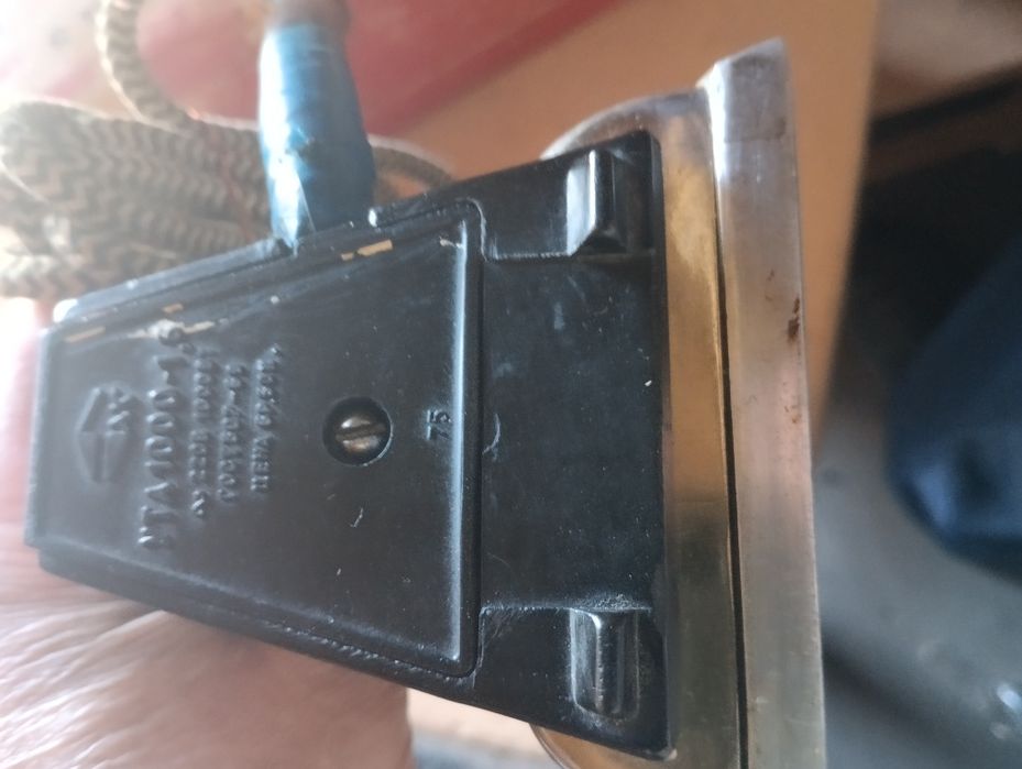 Утюг для глажки.