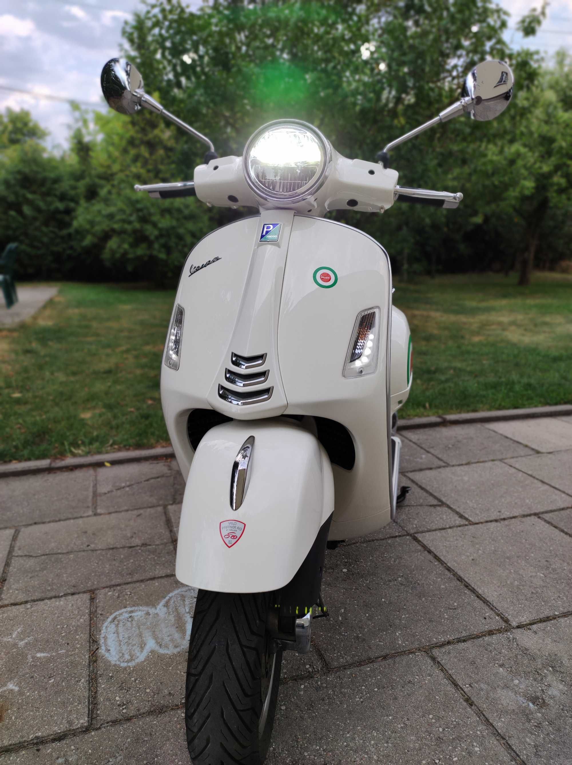 Piaggio Vespa GTS 300 HPE ABS