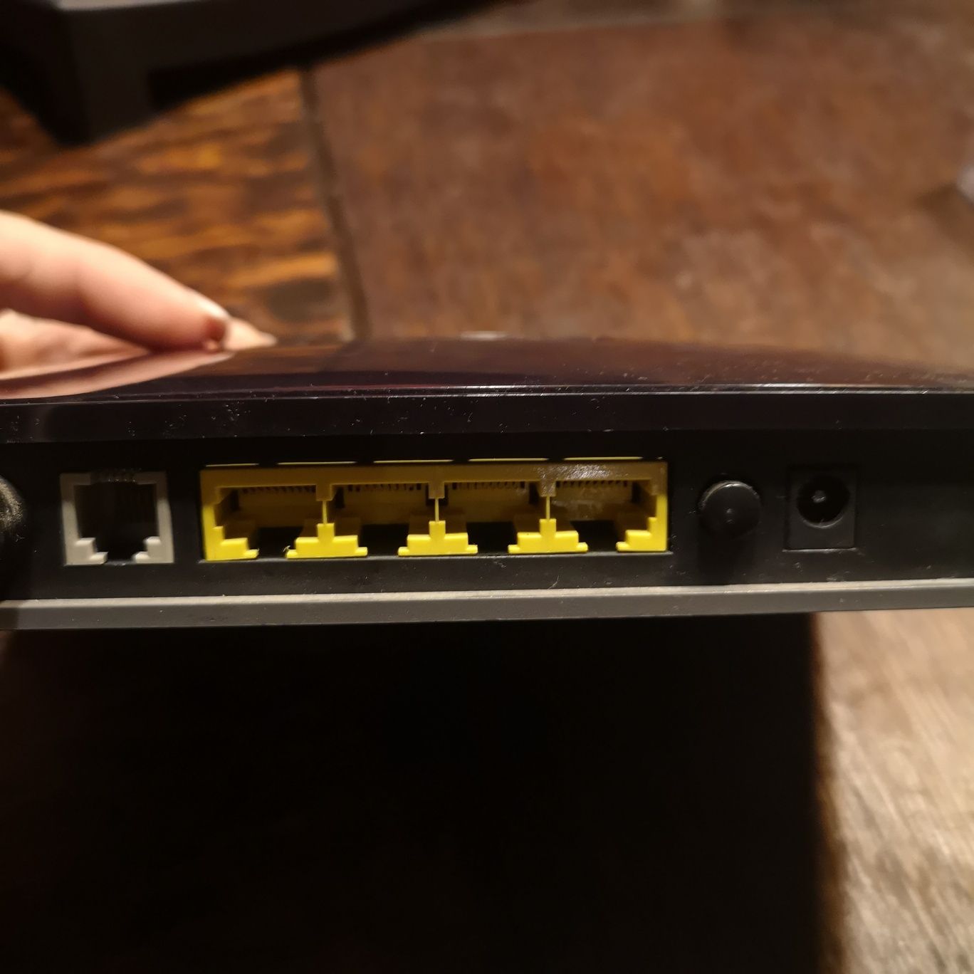 Router Netgear ADSL2+