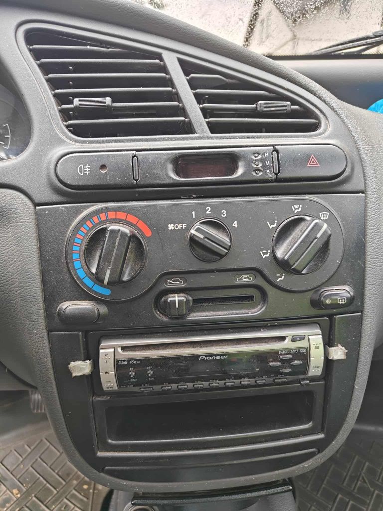 Daewoo Lanos    .