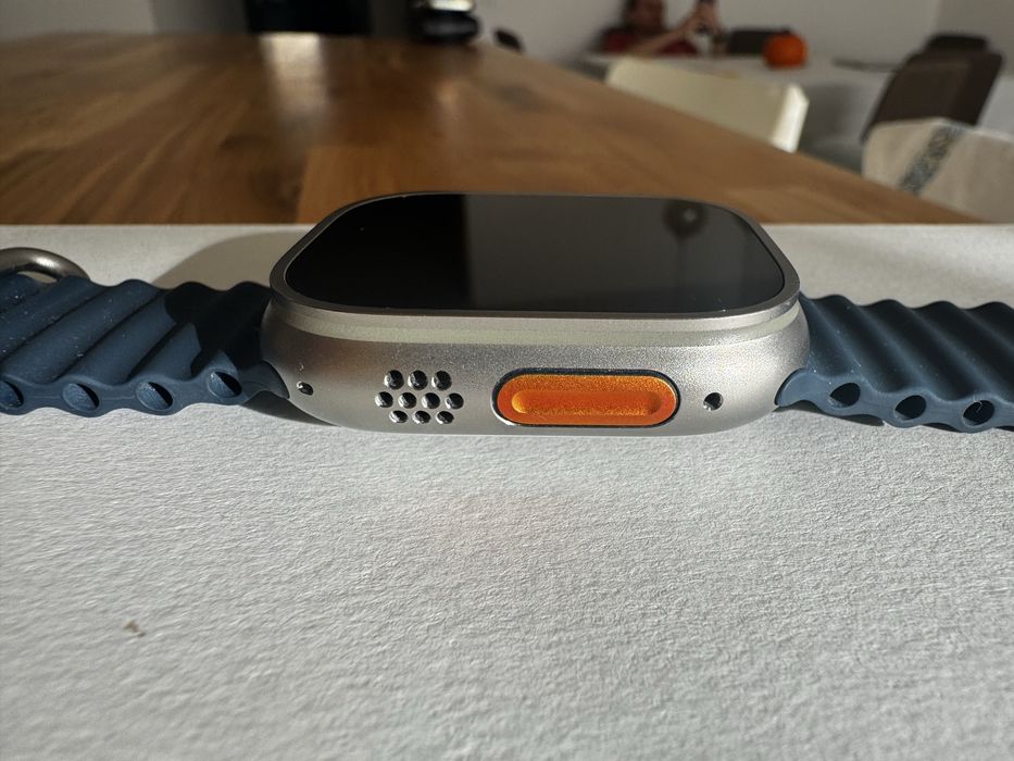 Apple Watch Ultra 2 (Model A2986, 49 mm)