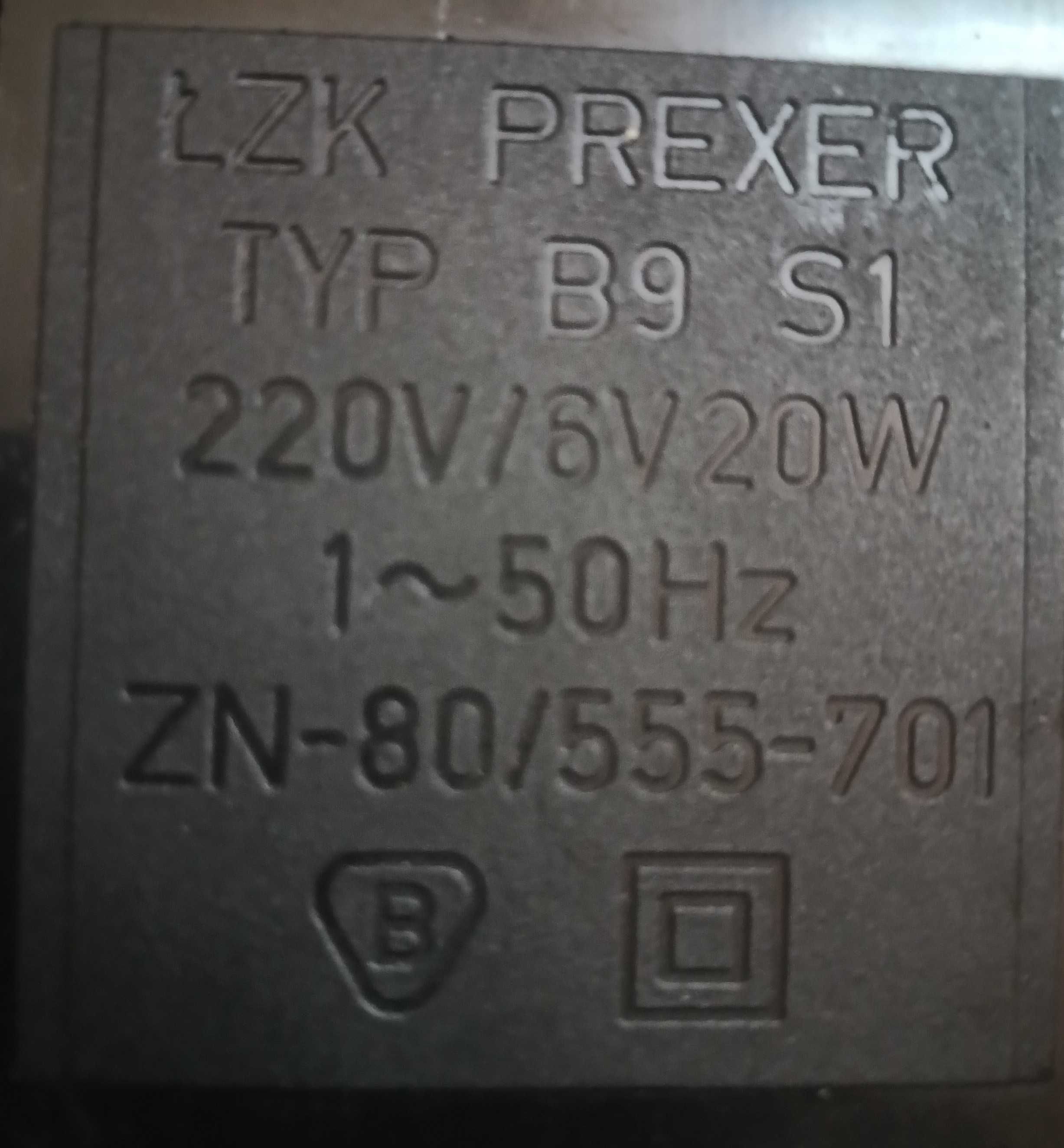 Czarny rzutnik PRL Ania + 4 bajki