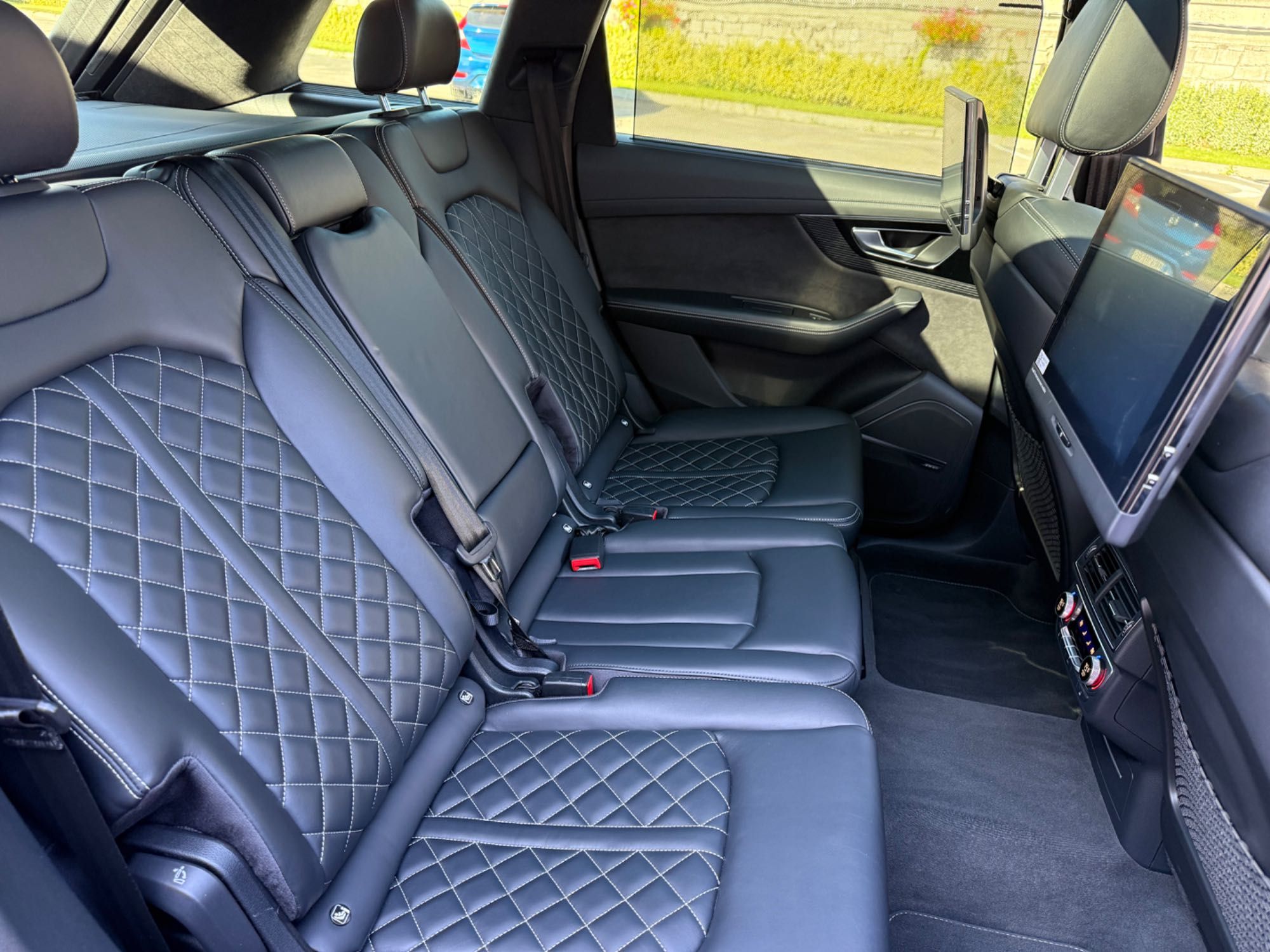 Audi Q7 S-LINE официальная