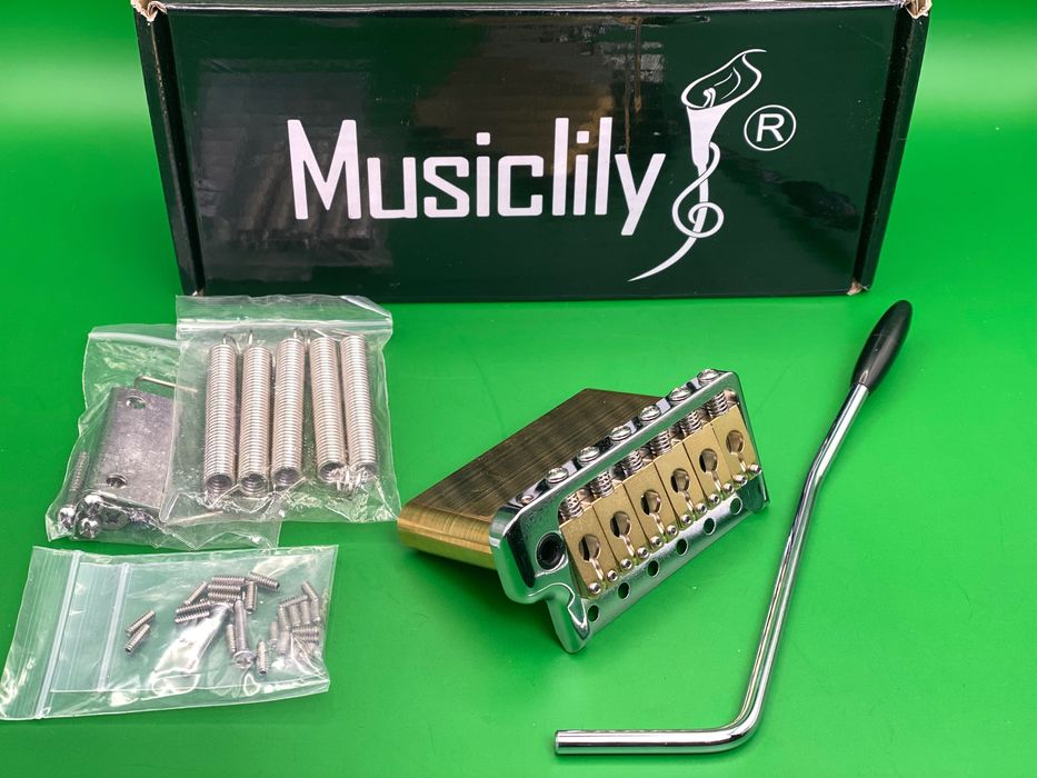 Musiclily Ultra 52,5mm Mosiężny Mostek Tremolo Strat Style, Hybrid