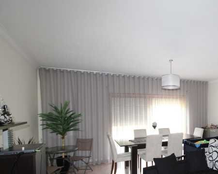 Cortinas praticamente novas
