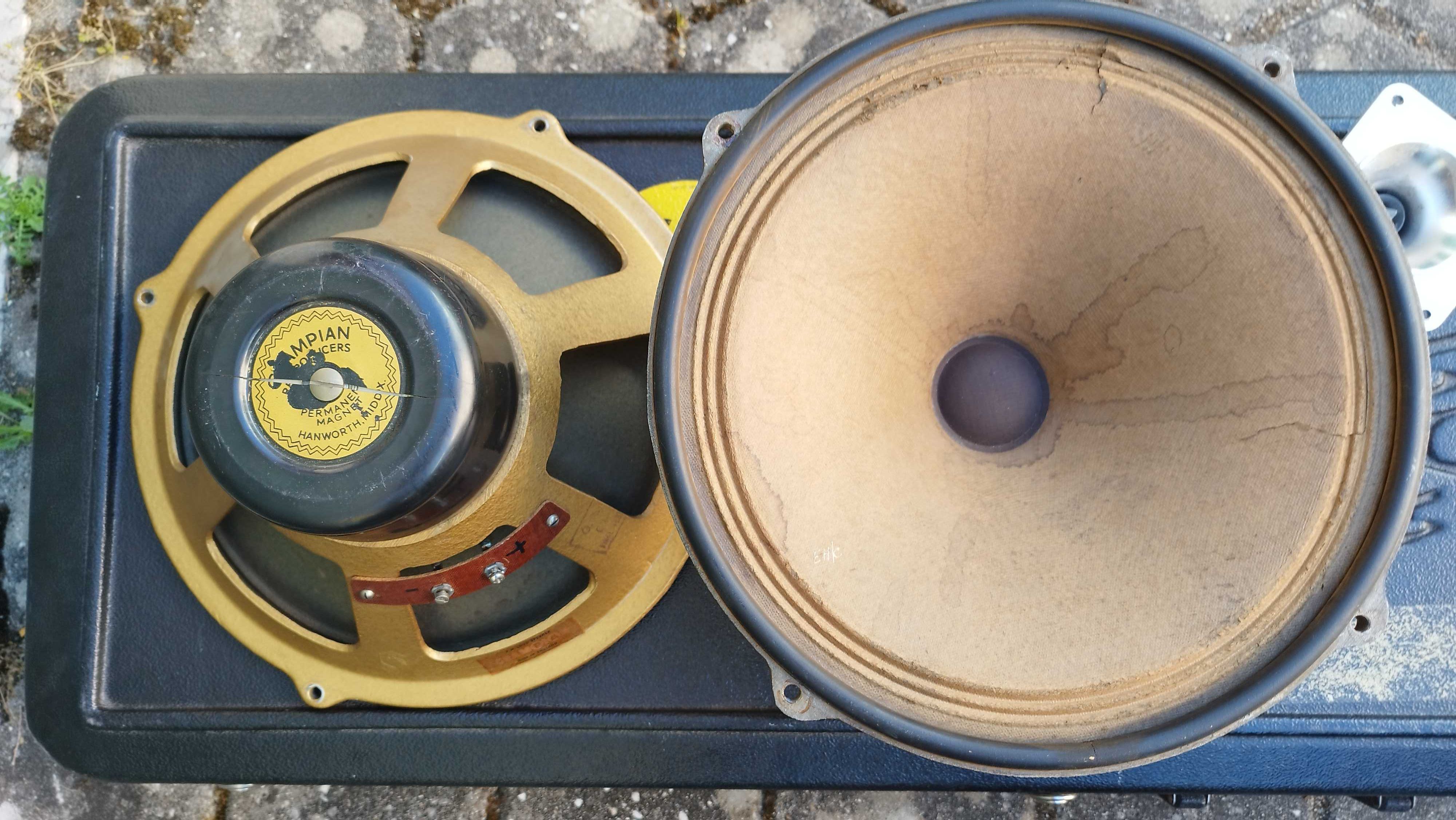 Altifalantes/colunas Grampian / RCA / Marshall / B&W / Celestion Rola