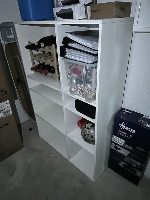 Estante do ikea VIHALS