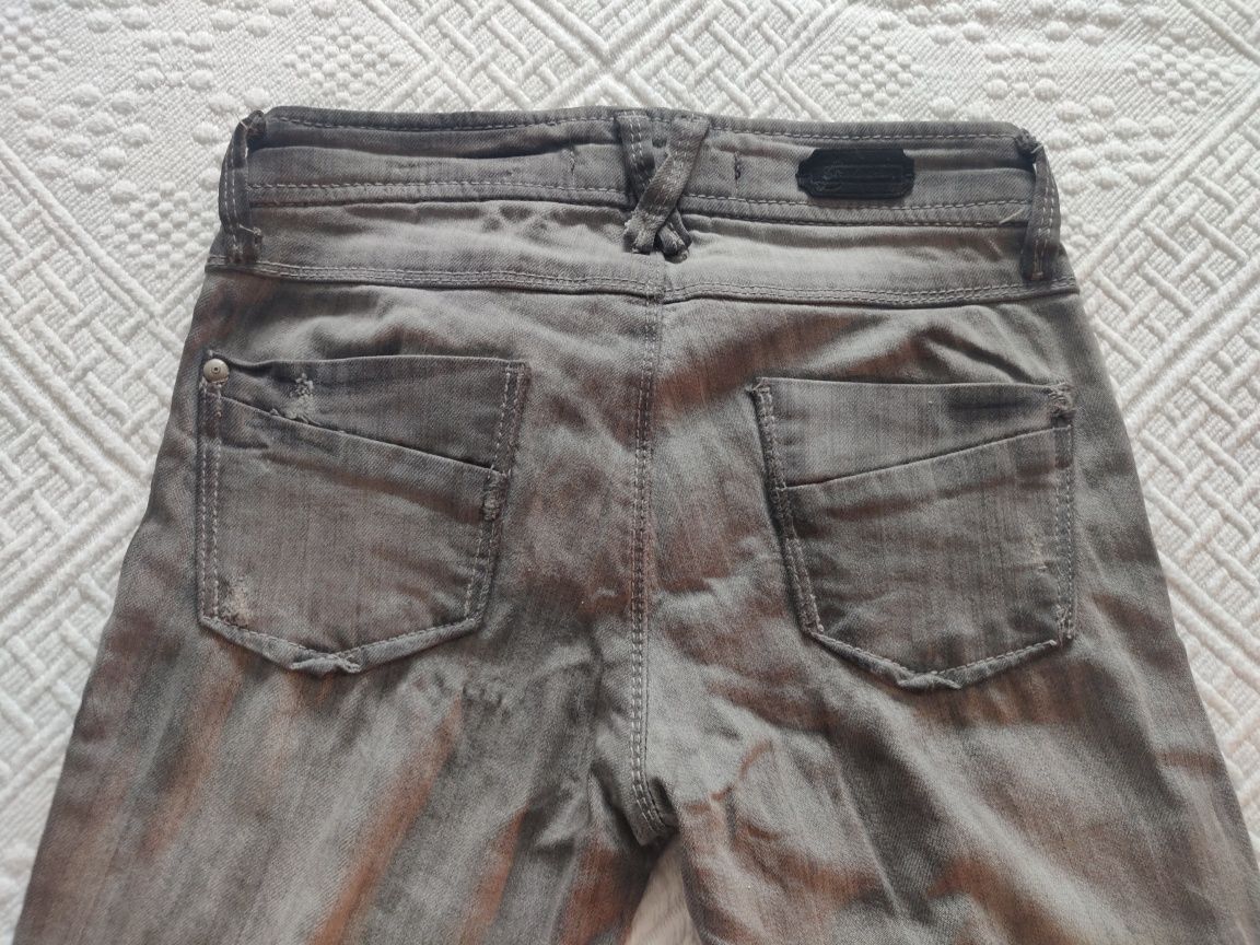 Vendo calças Stradivarius