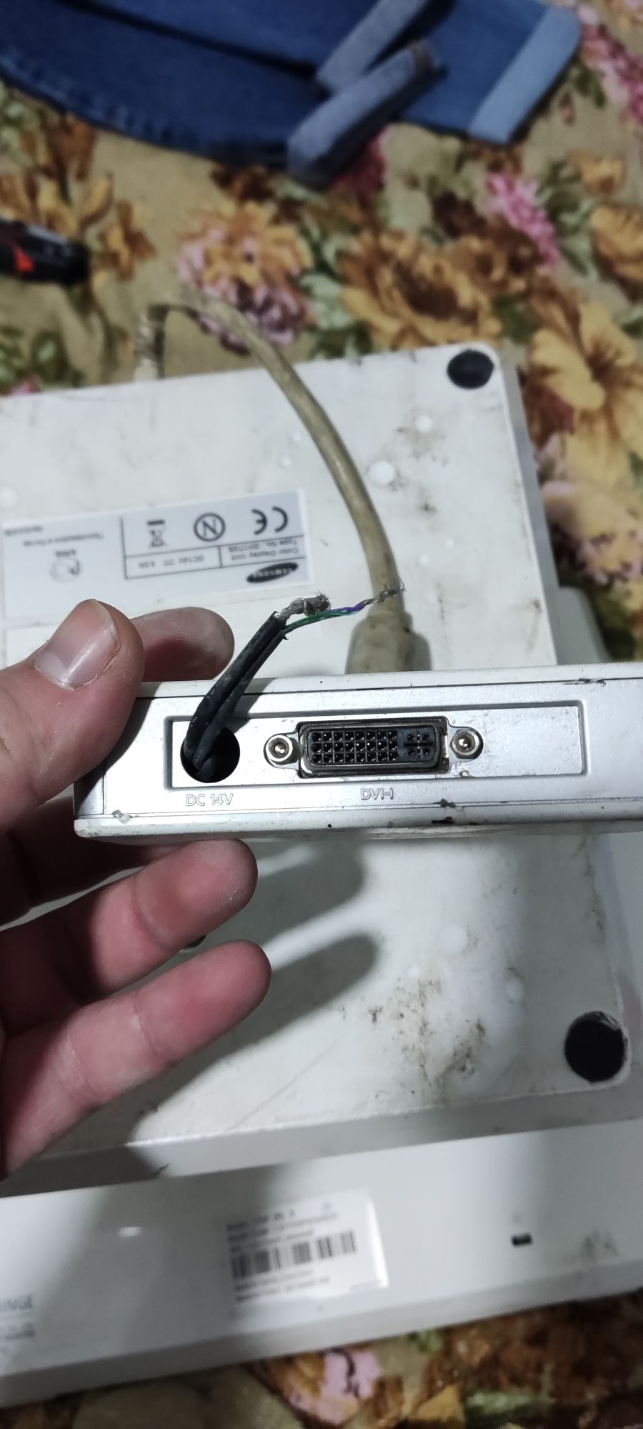 Монитор Модель Samsung SyncMaster 770P