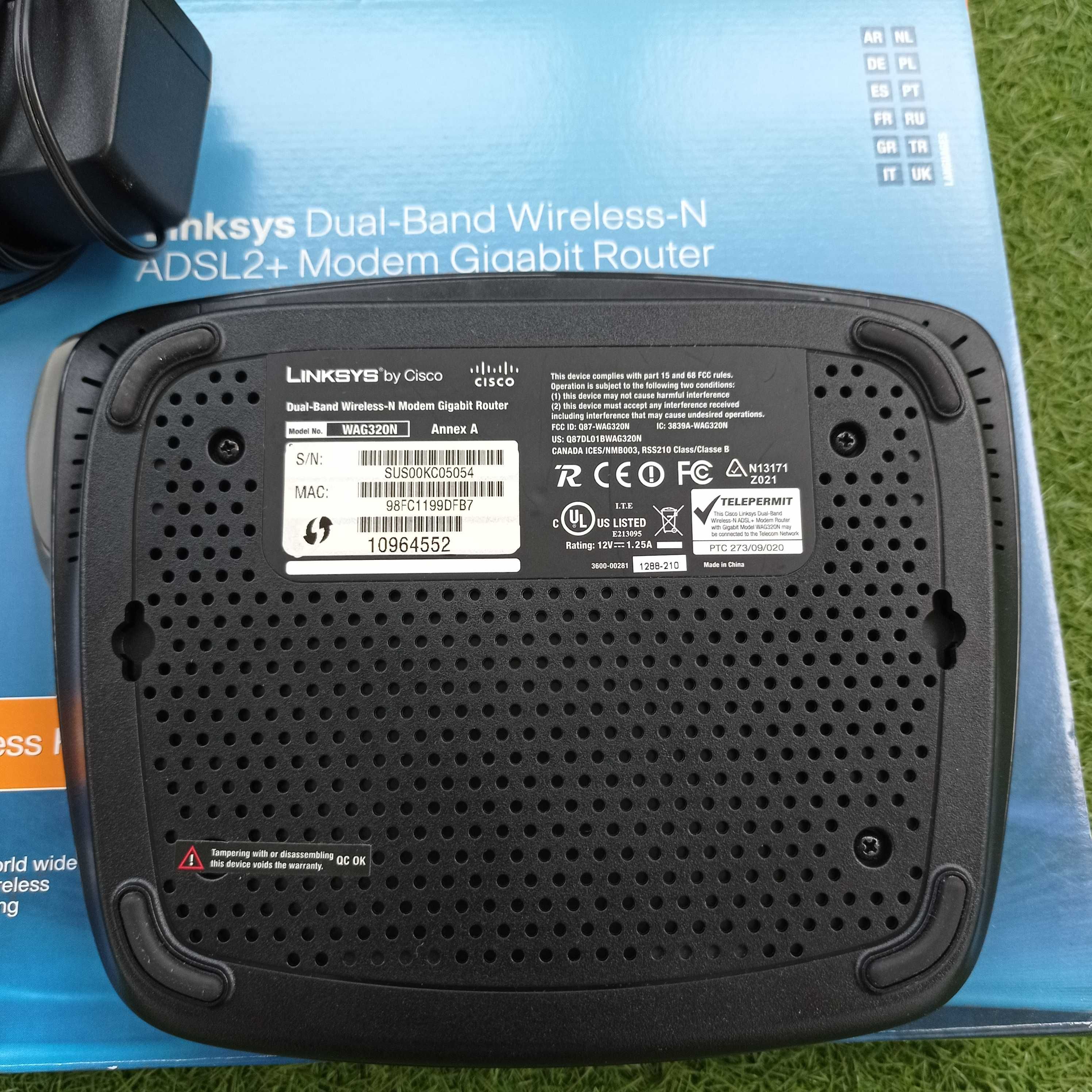 Linksys WAG320N Dual-Band Wireless-N ADSL2+ Modem Gigabit Router