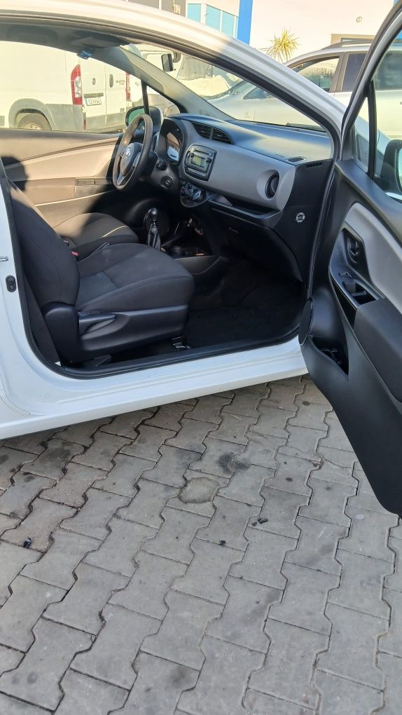 Toyota Yaris III 1.4 2016 Comercial