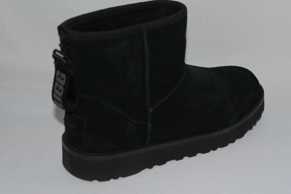 UGG Classic Mini Logo Zip USA--6--EU-36-37--устілька--24 см