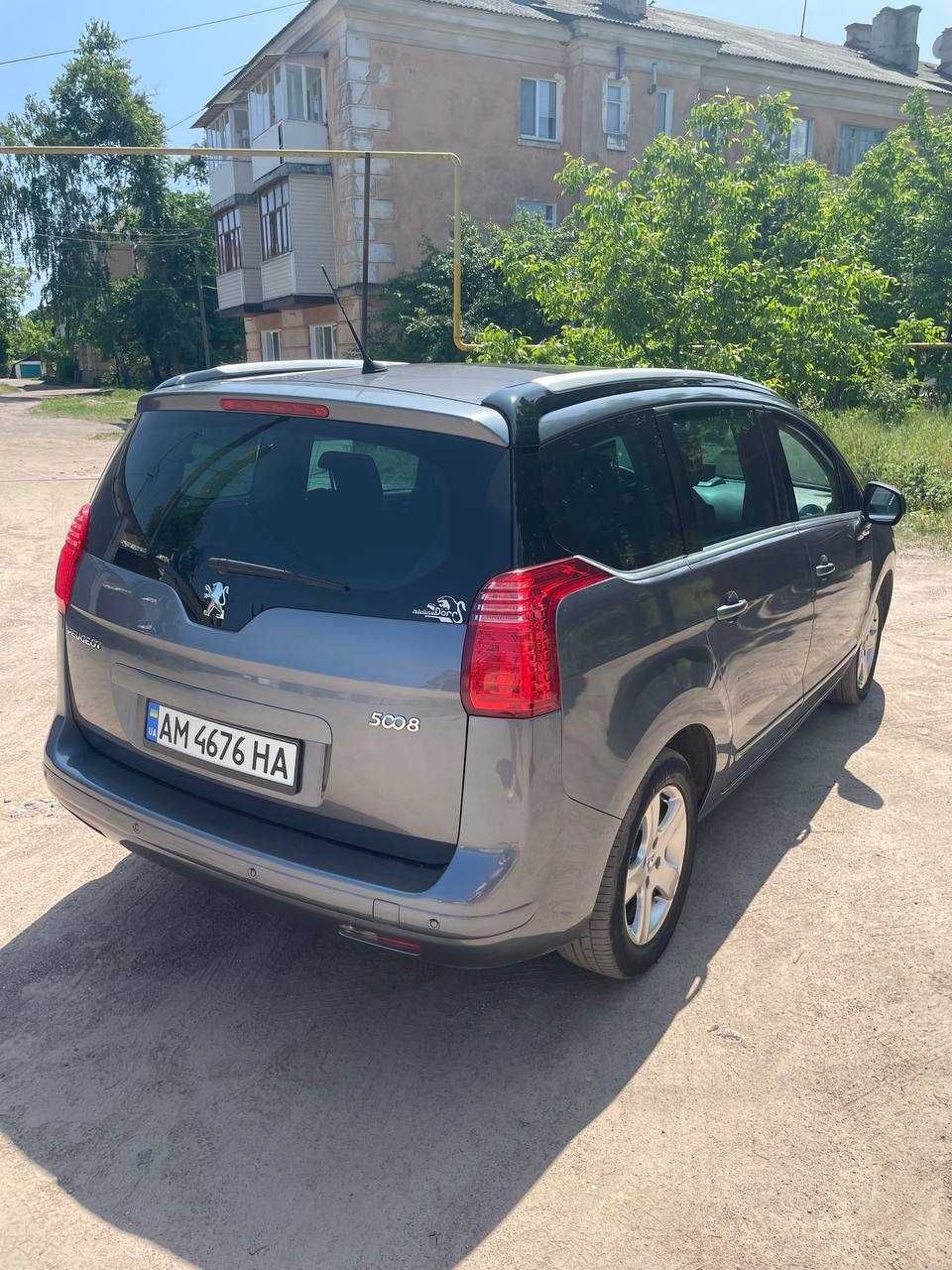 Peugeot 5008 1.6 2011