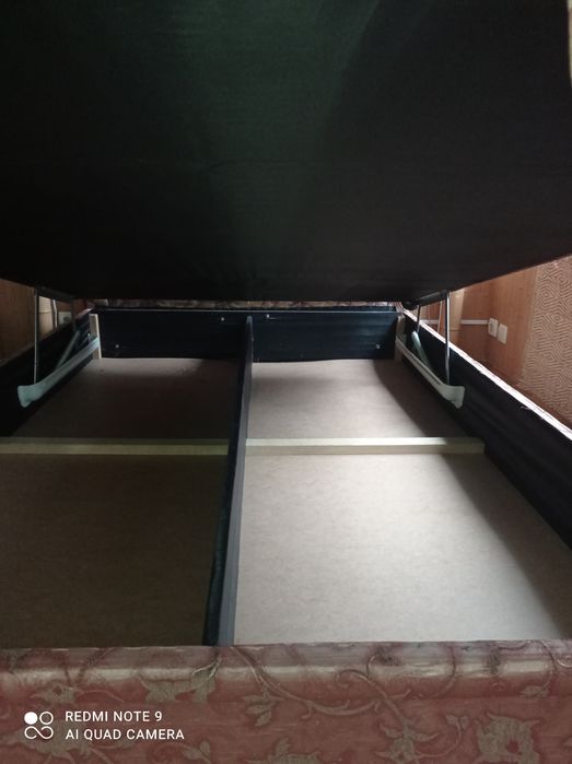 Ліжко двоспальне дерев'яне