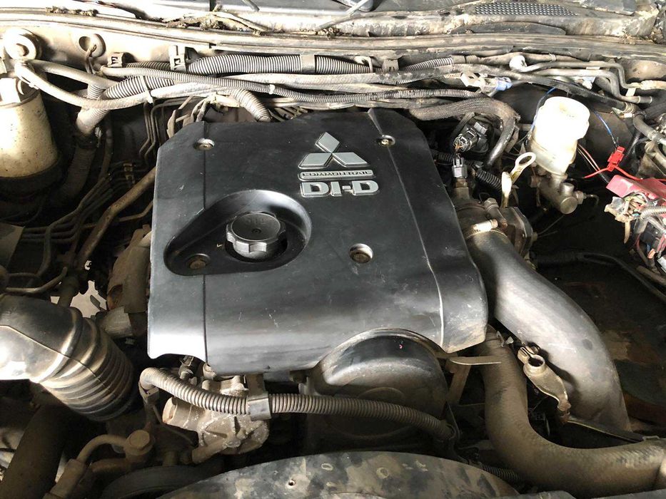 Двигун Двигатель Мотор  Mitsubishi L200 2.5  2006-2015 4D56U