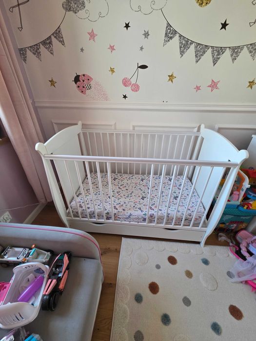 Lozeczko dzieciece z materacem