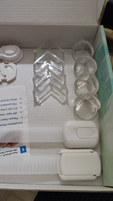 Bebé |Protetor de tomadas, Cantos e armário