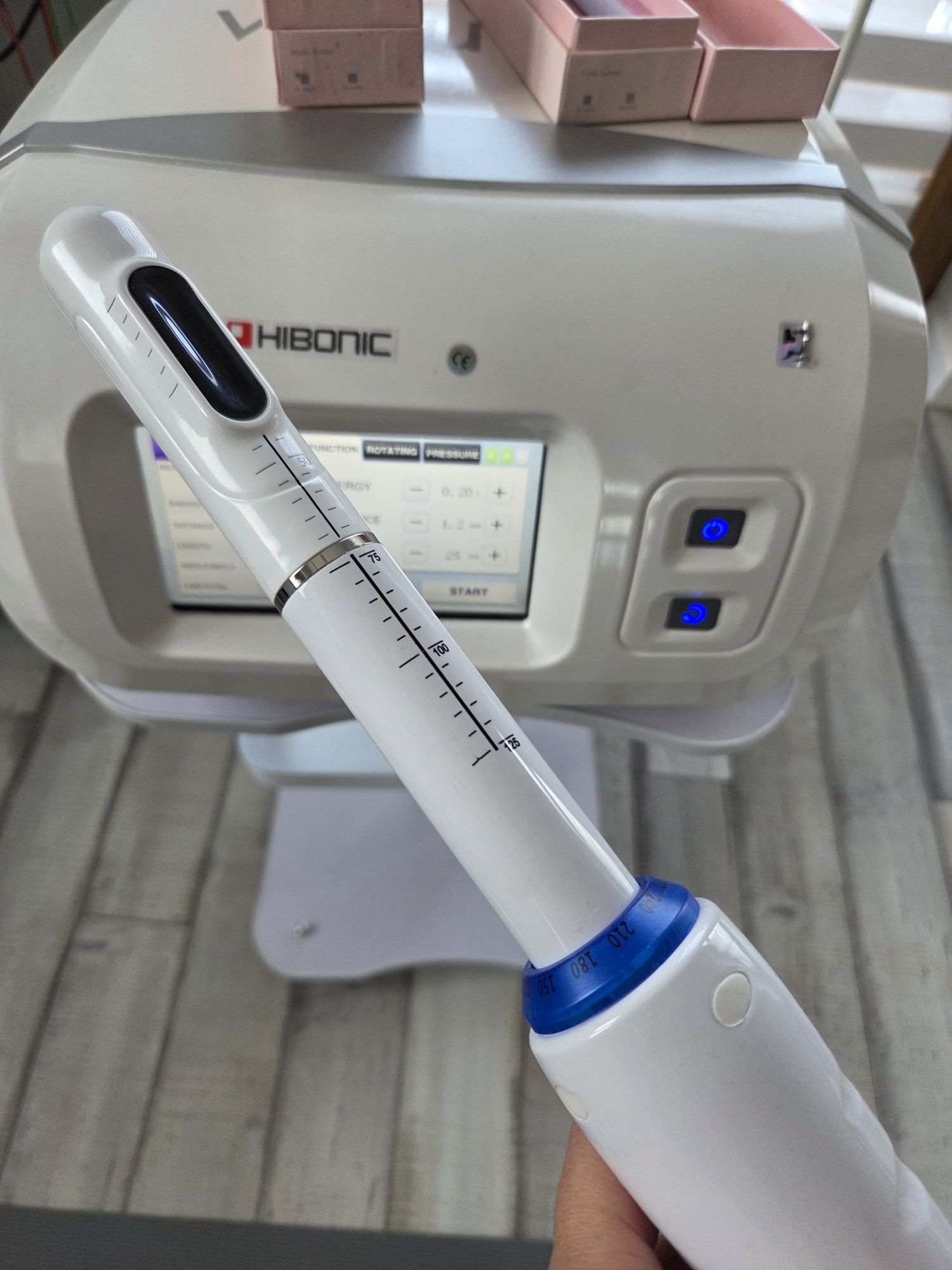Aparat medyczny HIFU Hibonic Vaginal