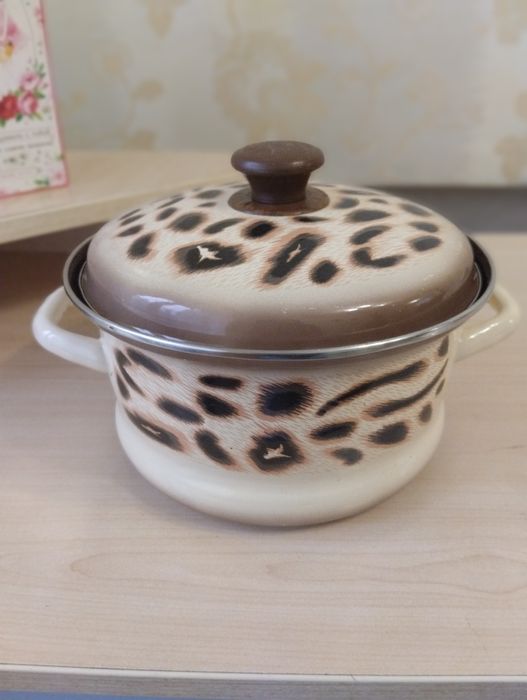 Каструля майже нова