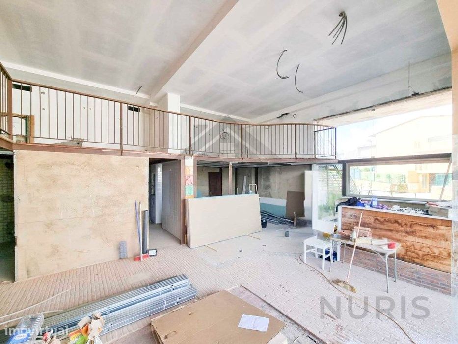 Loja para Venda em Algoz - Transformada em Apartamento