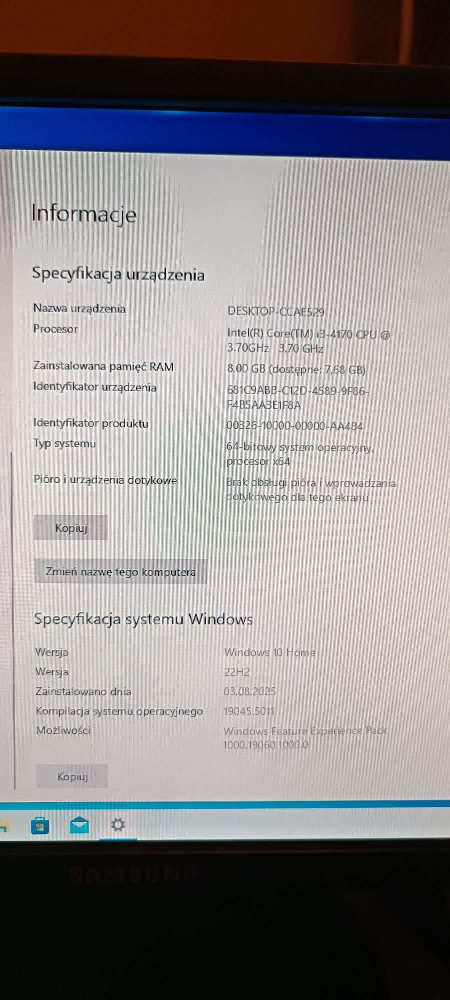 Komputer stacjonarny PC + monitor + klawiatura + mysz