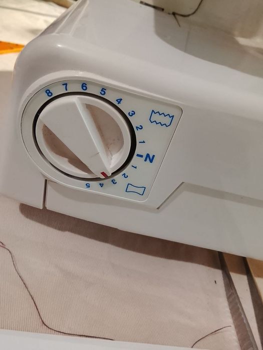 Швейна машина оверлок 4 нитки ЮКІ МО-51-е