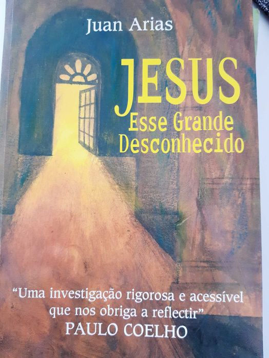 Livros vários a 5€ cada.