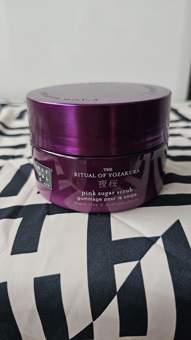 Rituals The Ritual of Yozakura Pink Sugar Scrub, peeling